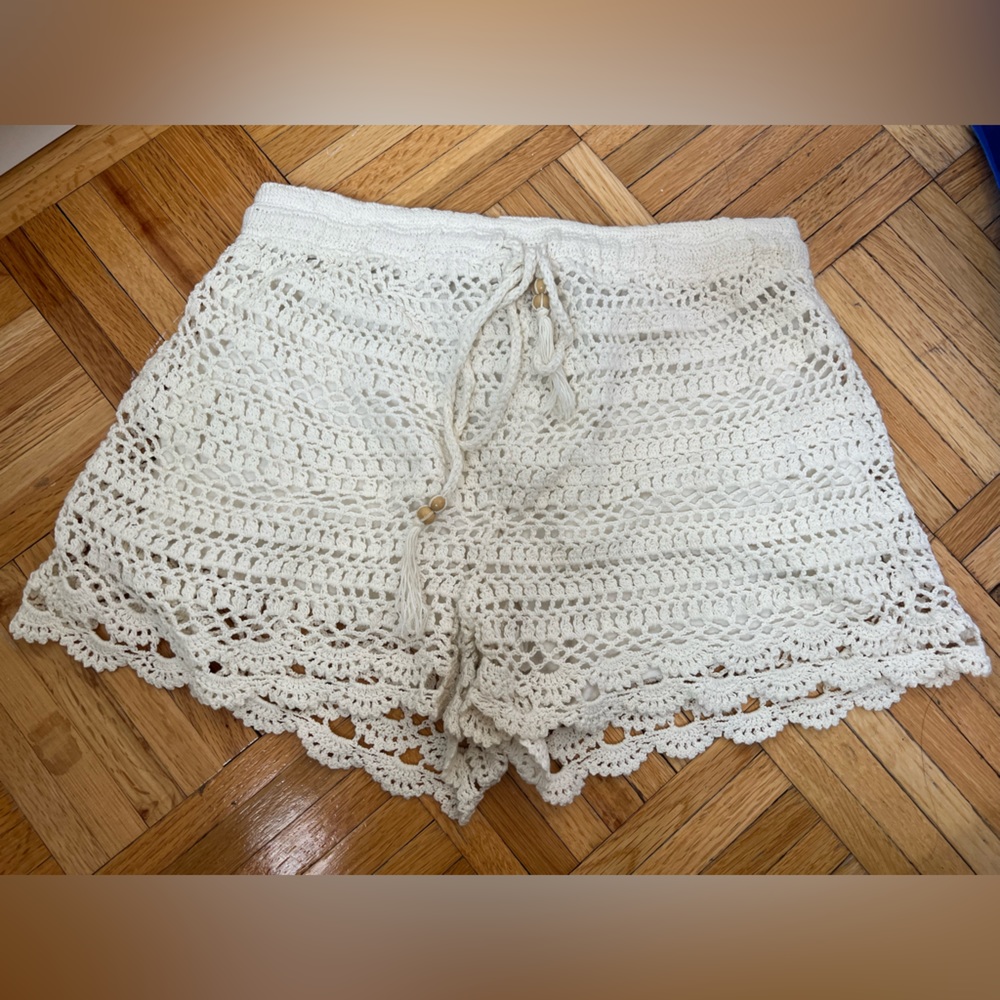 Joie Crochet White Lined Summer Shorts Size XS